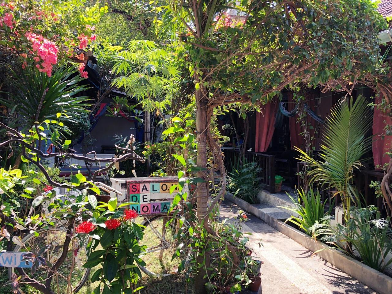 Bed and Breakfast Salon De Nomad Gili T. Gili Trawangan Zewnętrze zdjęcie