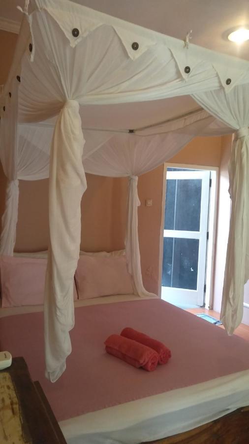 Bed and Breakfast Salon De Nomad Gili T. Gili Trawangan Zewnętrze zdjęcie